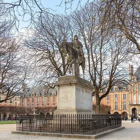 Spacious Family Apartment Near Bastille & Marais-2